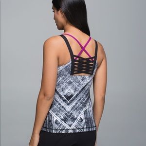 Lululemon Hot to Street Tank